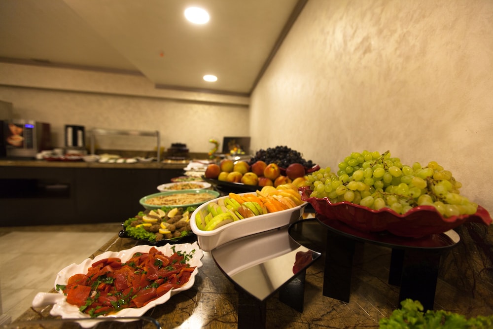 Miss Istanbul Hotel & Spa 40/48