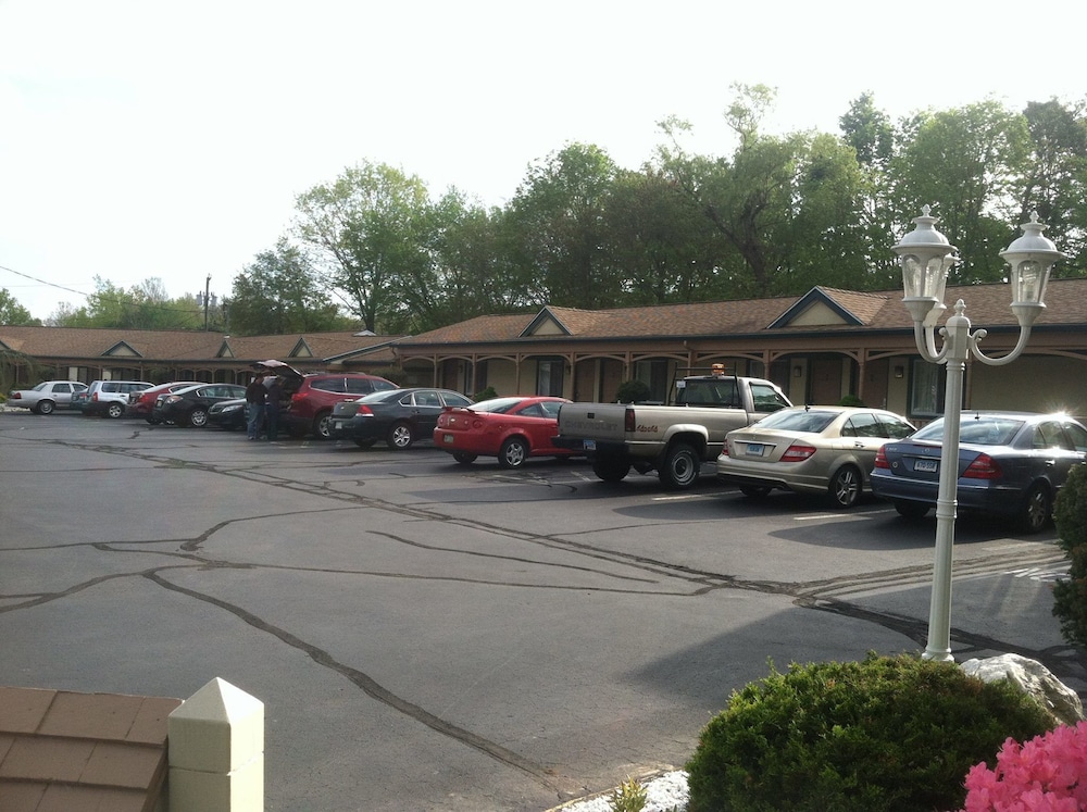 Cheshire Welcome Inn 23/27