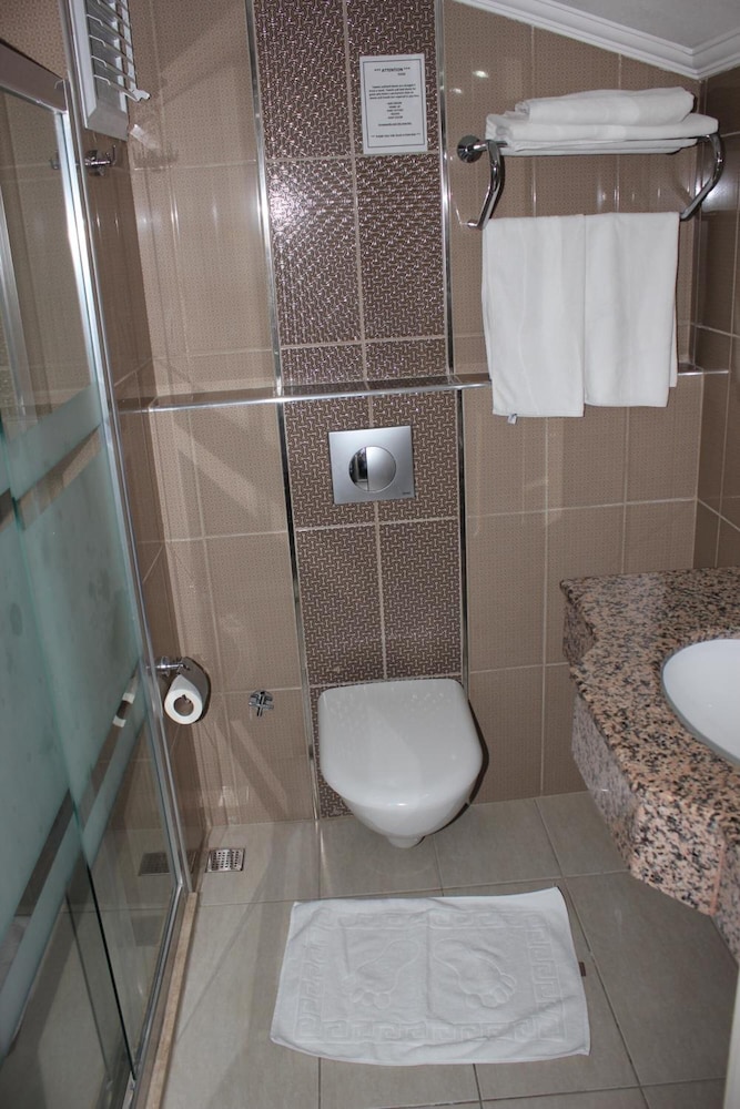 Ida Hotel 23/77