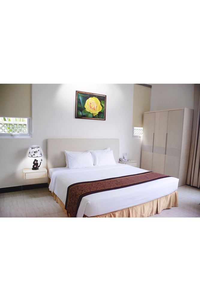DELUXE, DOUBLE BED, COURTYARD VIEW