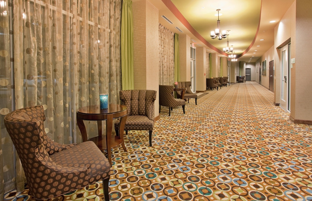 Holiday Inn Columbia-East 23/55