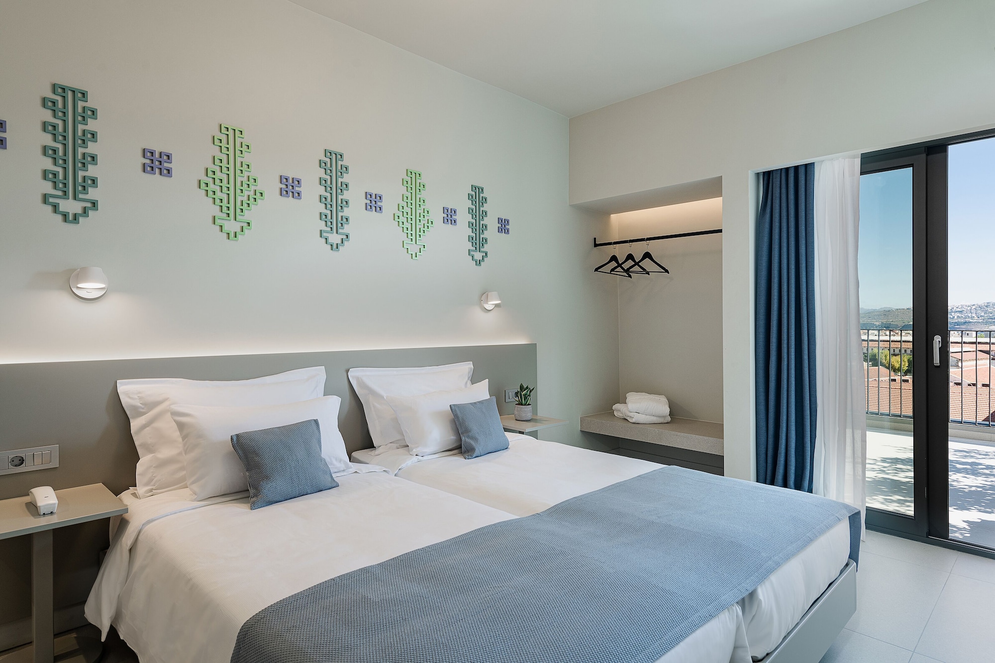 STANDARD, DOUBLE OR TWIN BED