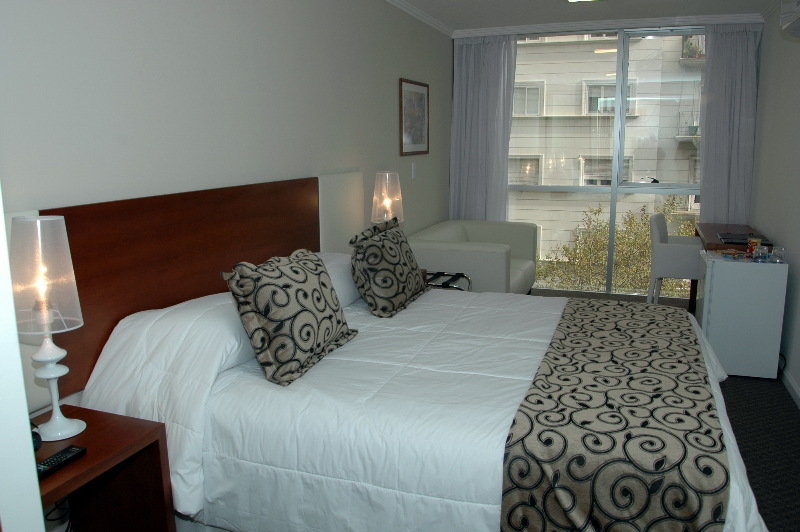 PALM BEACH PLAZA HOTEL 2/39