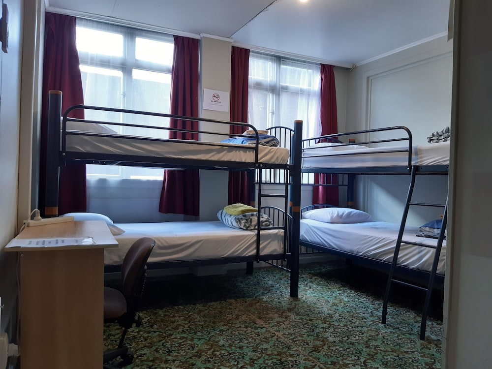 MIXED DORM, 10 PEOPLE