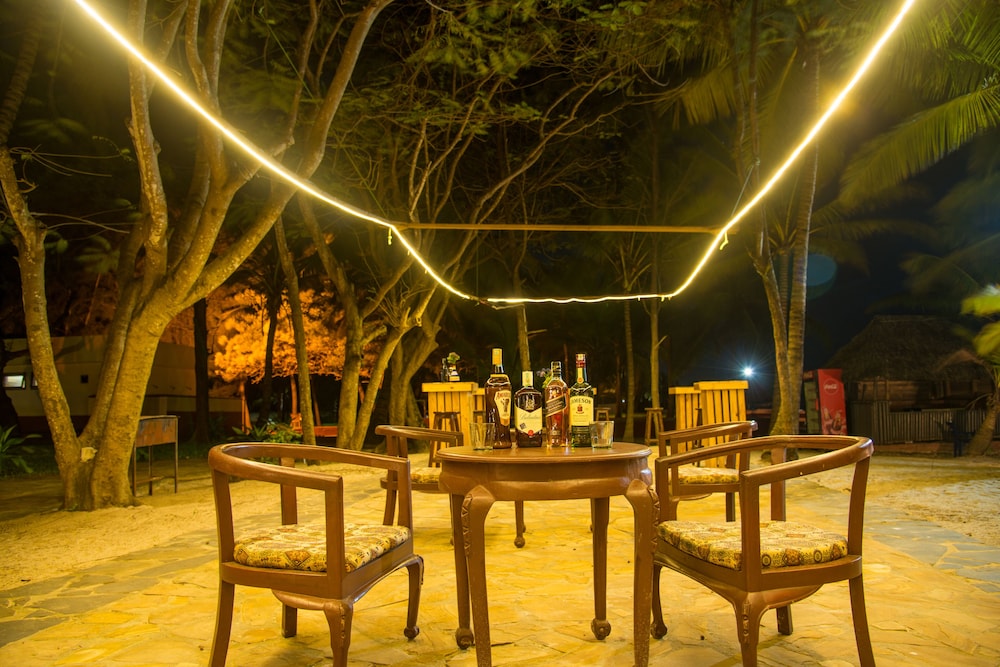 Sunrise Beach Resort 30/50
