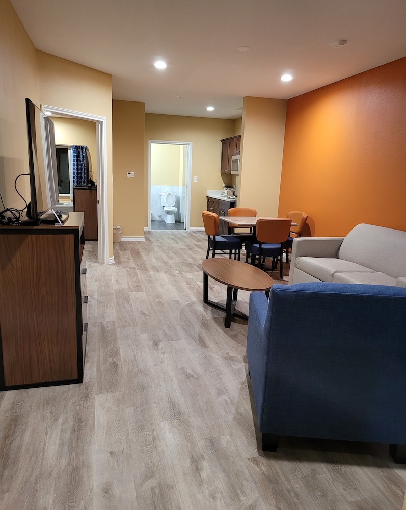 Captain Apos S Quarters Inn 18/69