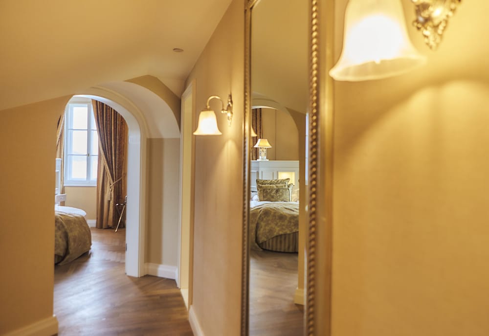 FALKENSTEINER SCHLOSSHOTEL VELDEN 42/83