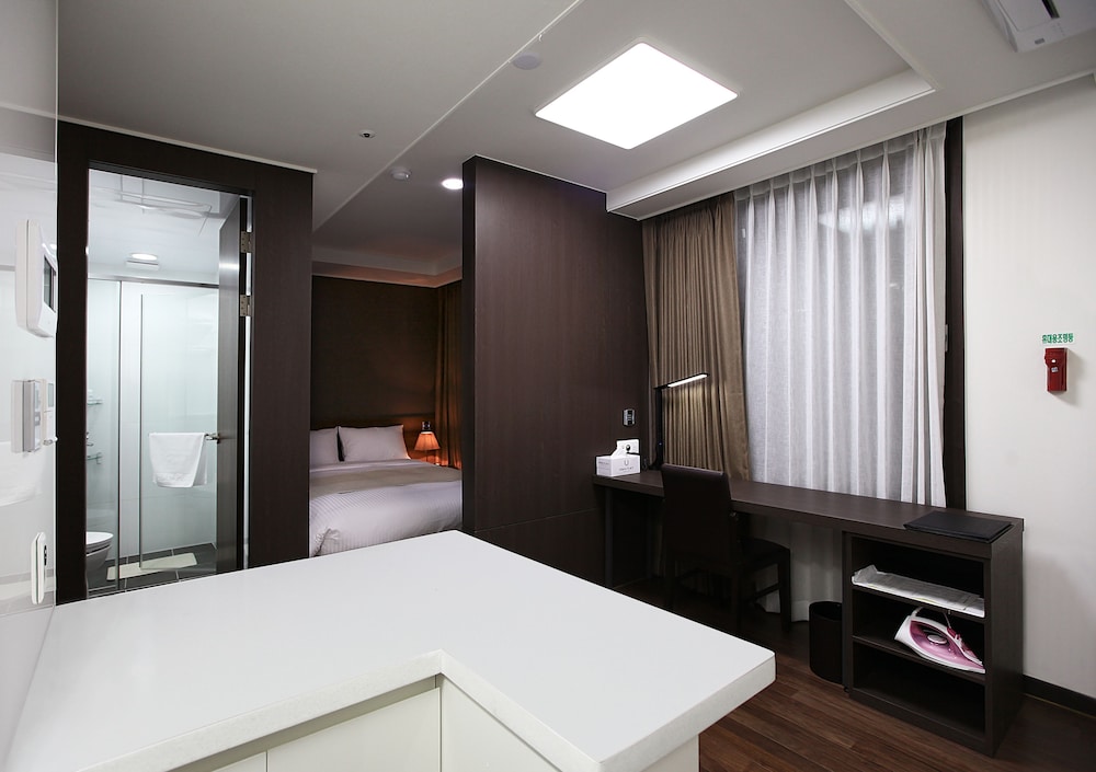 Urban Place Gangnam 30/55