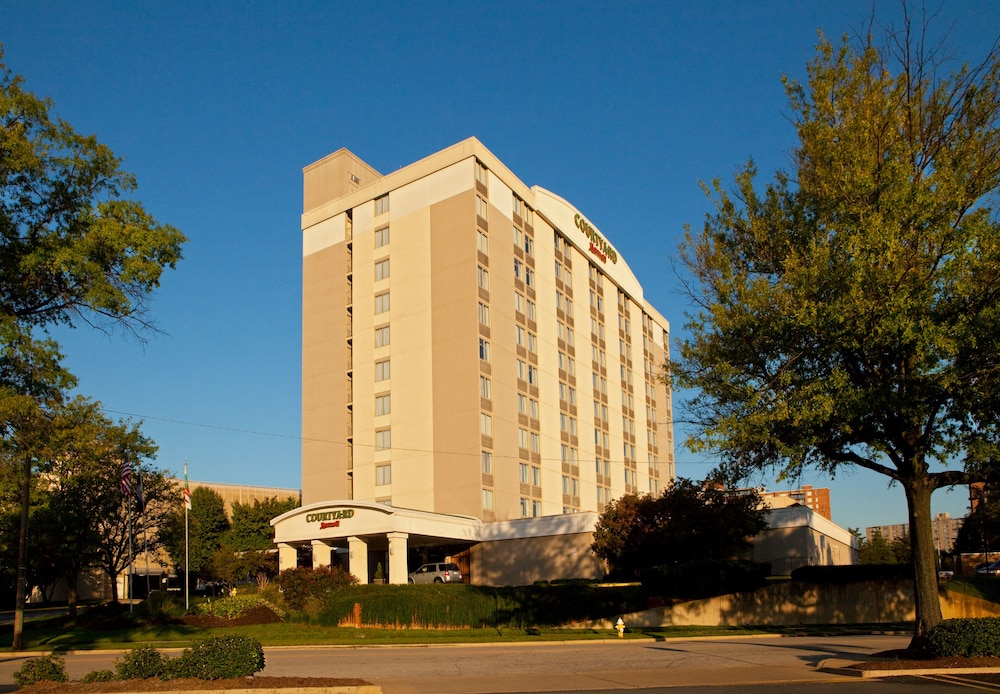 Courtyard By Marriott Alexandria Pentagon South 2/20