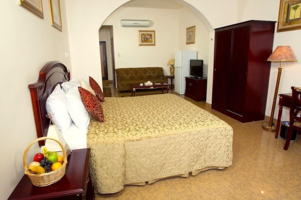 Safeer International Hotel 11/50