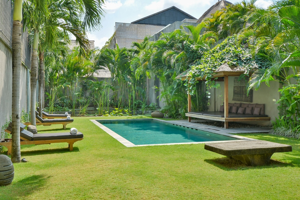 Chocolat Villas Seminyak 22/37
