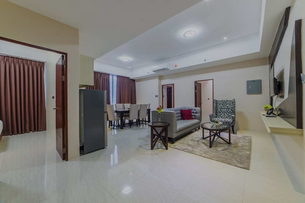 Eastland Hotel and Residences 31/39