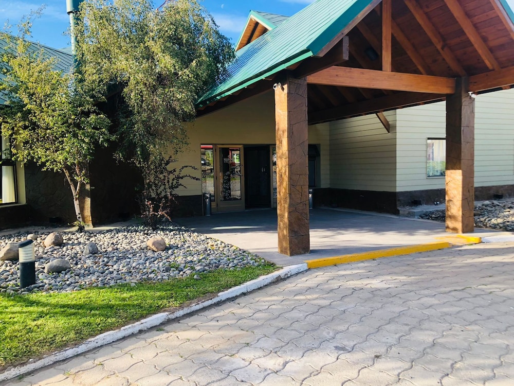 Konke Calafate Hotel 61/67