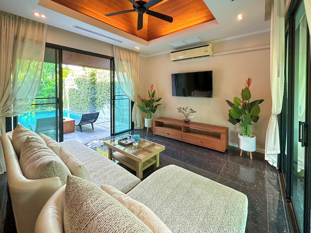THE KIRI VILLAS RESORT 45/69