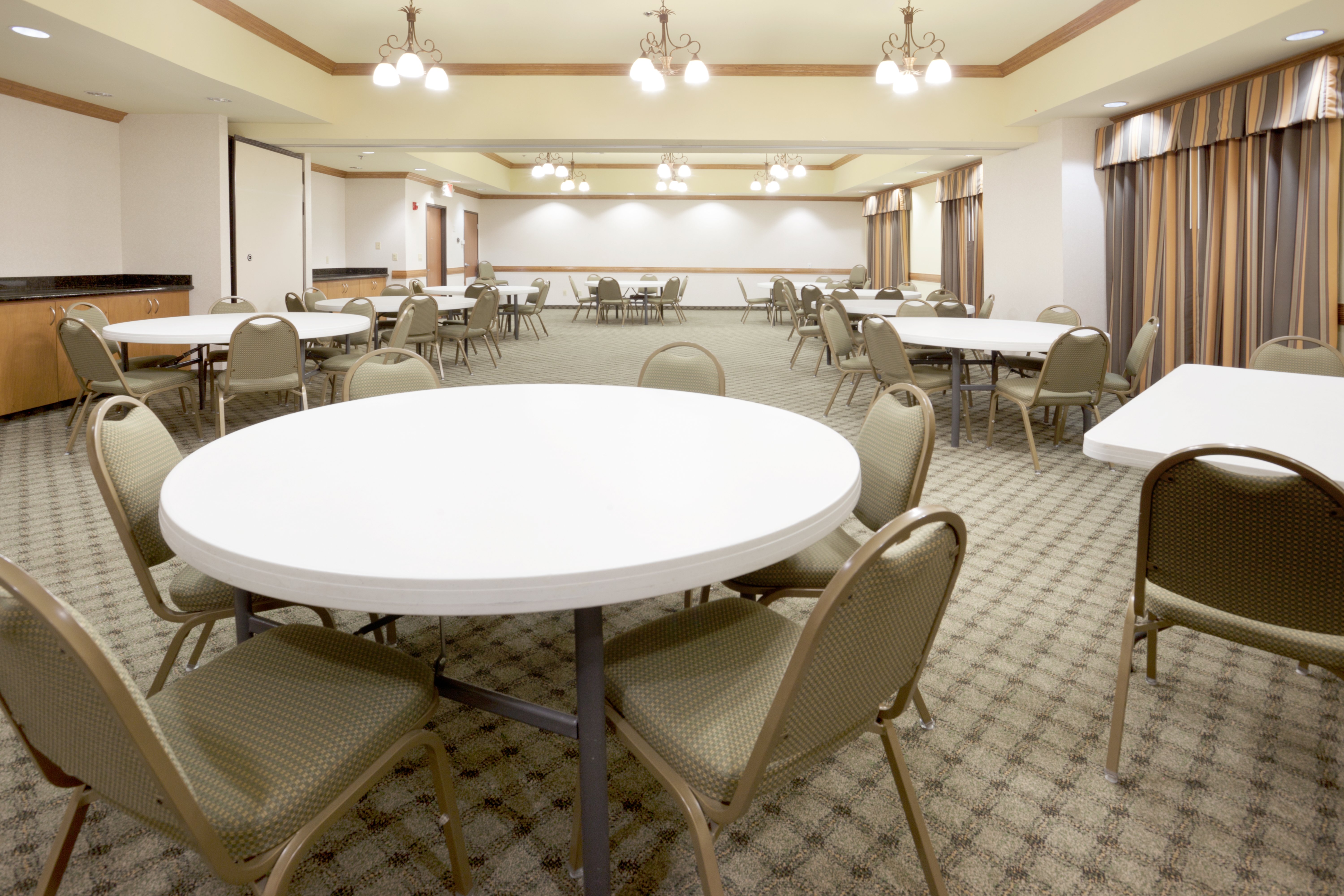 Holiday Inn Express Hotel Suites Zapata 27/27