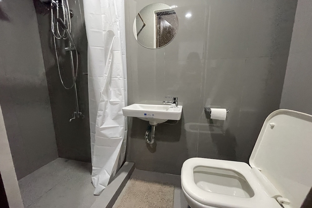 Luxe Air Residences by Makati 45/57