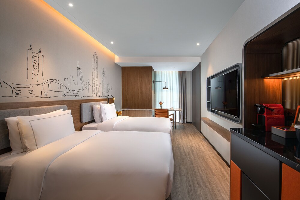 UrCove by Hyatt Shenzhen Bay Eco-Tech Park 3/42