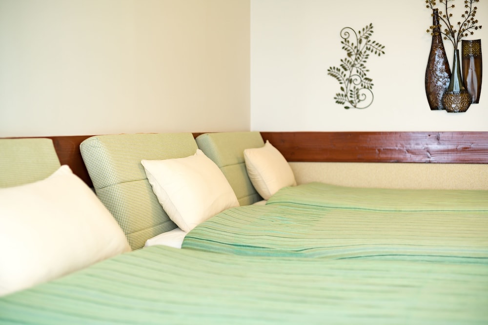Auberge Bonne Chere Raout 29/45