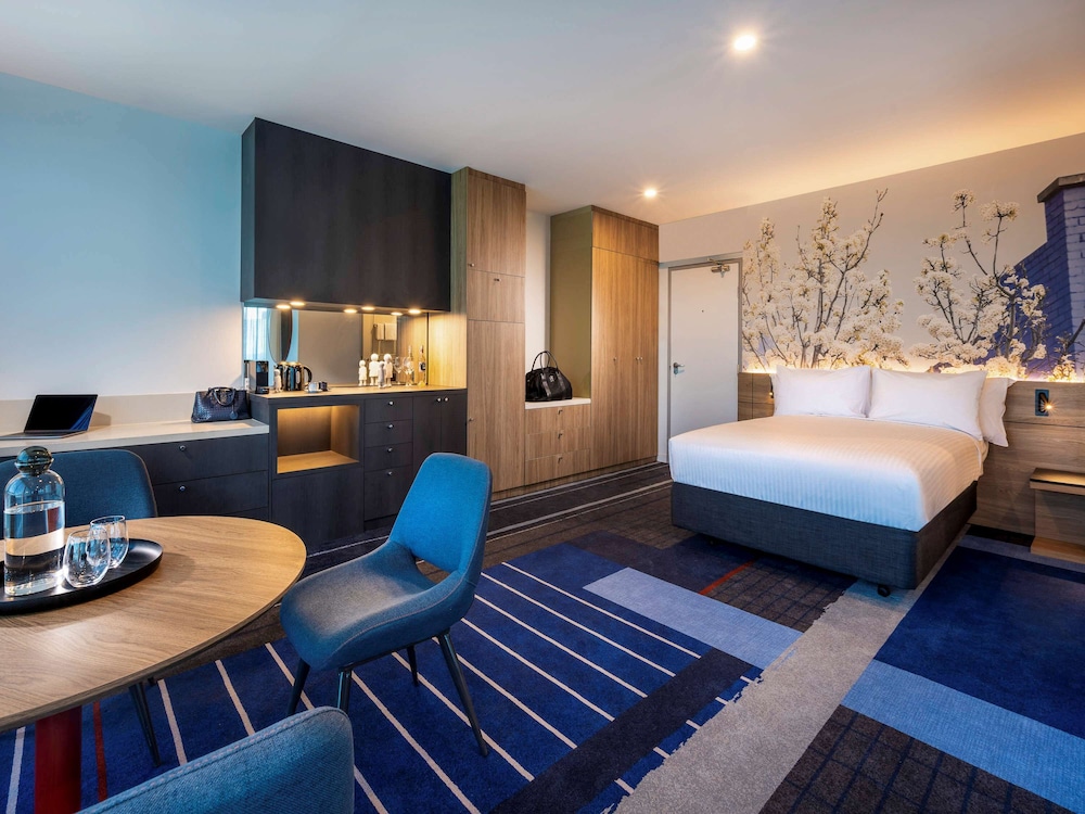 Novotel Melbourne Preston 31/94