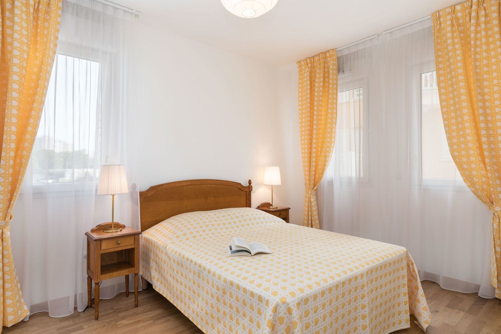Villa Medicis Puteaux 13/50