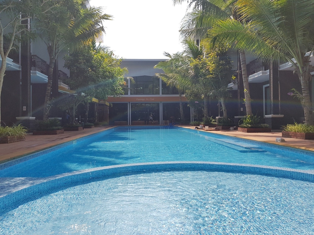 Namthong Nan Hotel 45/47