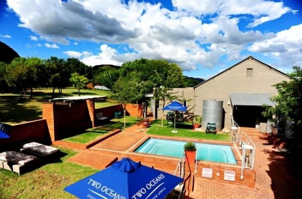 Villa Paradiso Country Manor 28/34