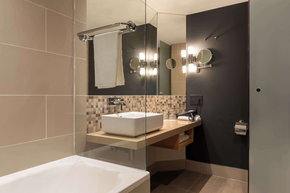 Radisson Blu Gautrain 79/79