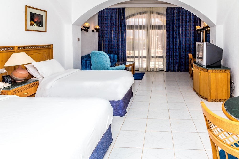 Deluxe, Twin Beds, Sea View