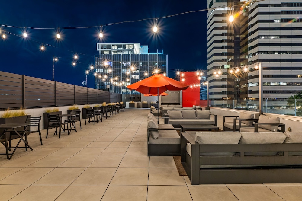 Hotel Mai Downtown Long Beach 42/60