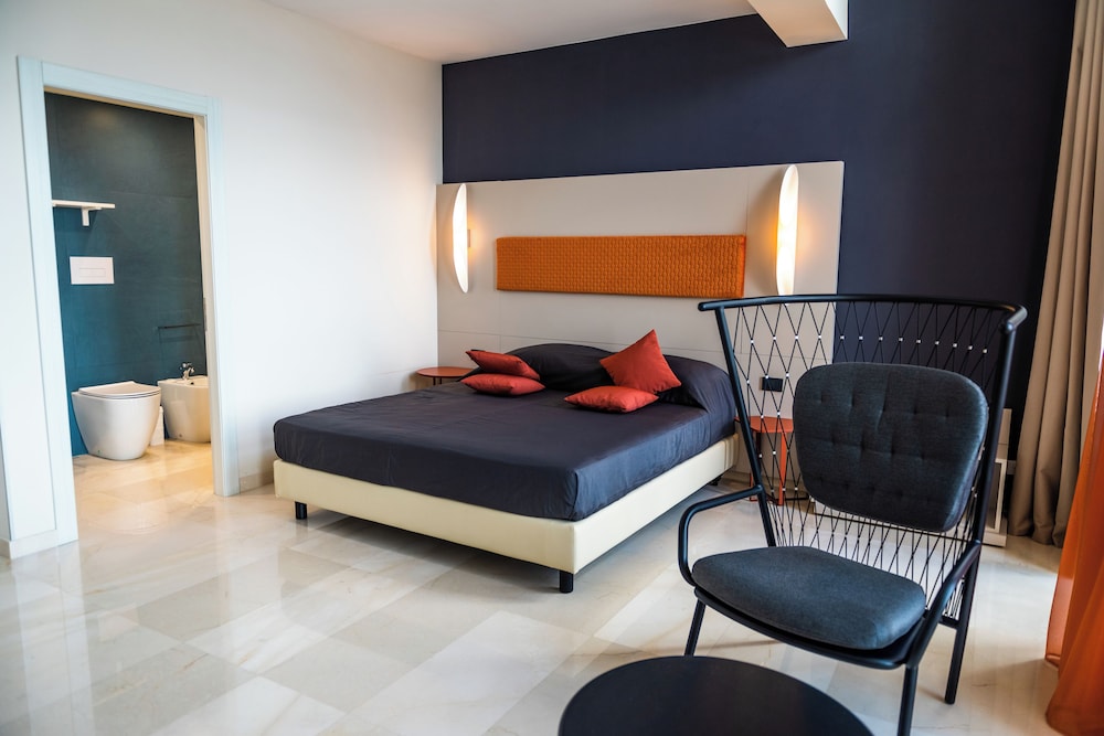 EXCLUSIVE, STUDIO, SUITE, SEA VIEW