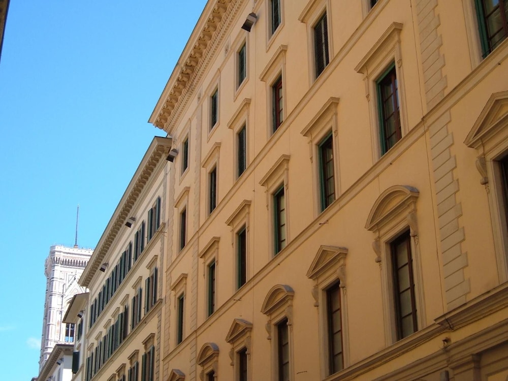 RESIDENZA DELLA SIGNORIA 56/59