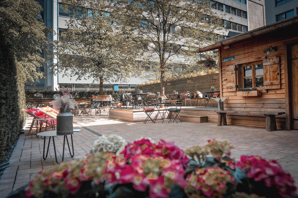 COCOON HAUPTBAHNHOF 71/73
