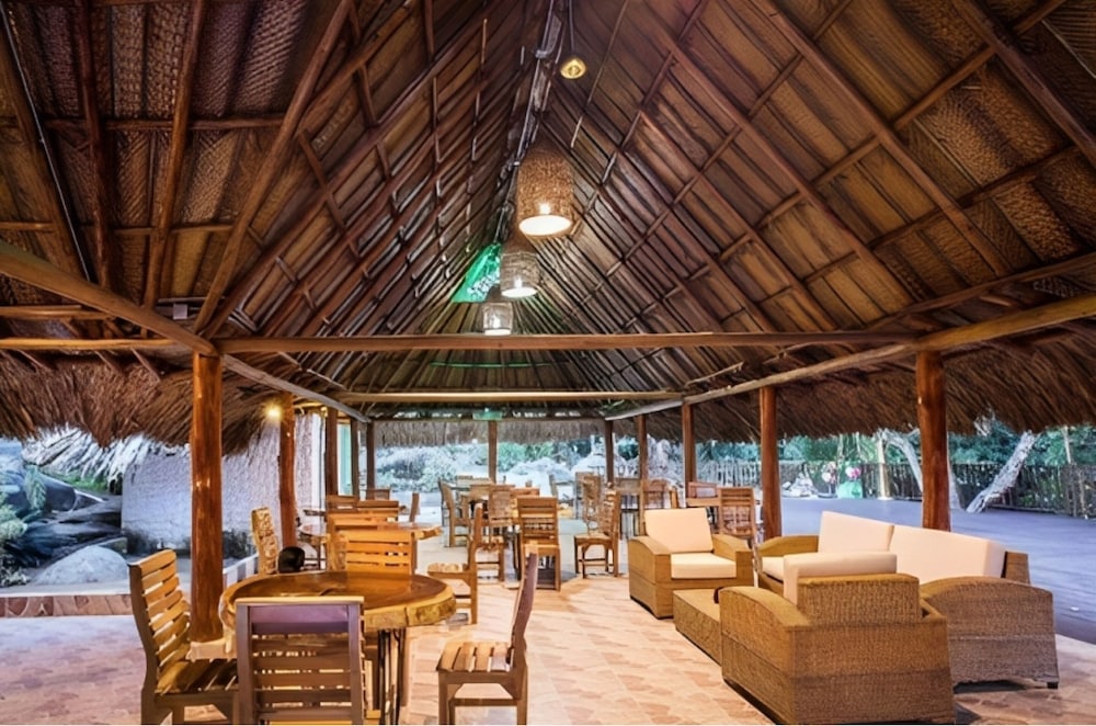 Hotel MadreSierra Santa Marta 35/50
