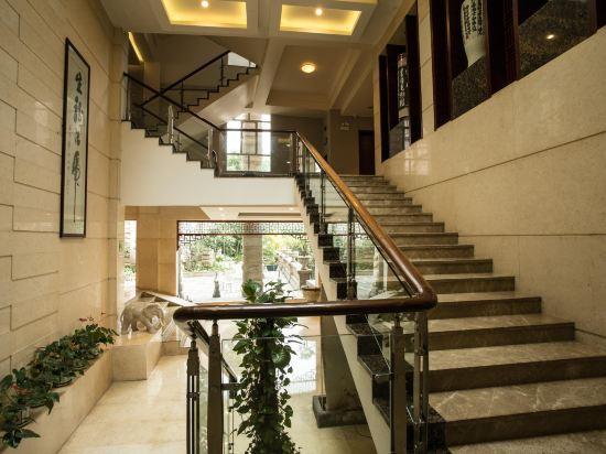 Yangjiang Tianbao Business Hotel 25/36
