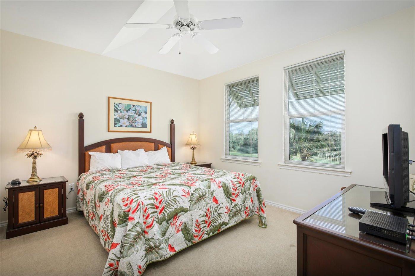 2 Bedrooms, Loft, Golf Course View, 2 Bathrooms