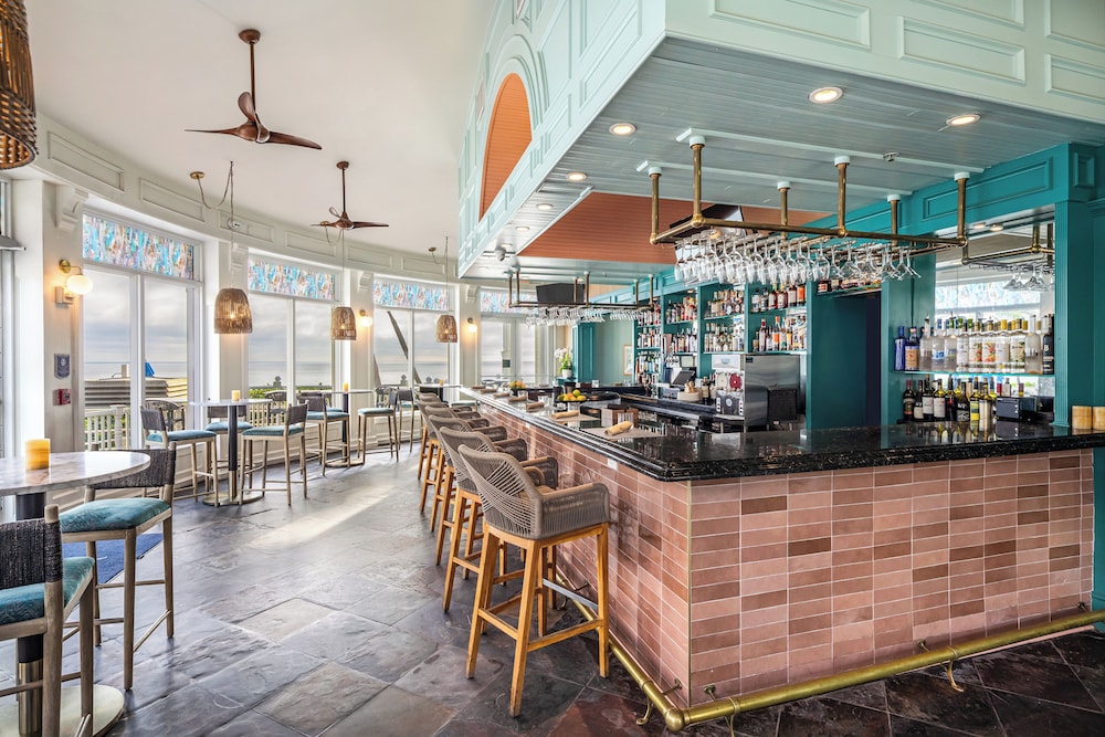 Pelican Grand Beach Resort A Noble House Resort 60/75