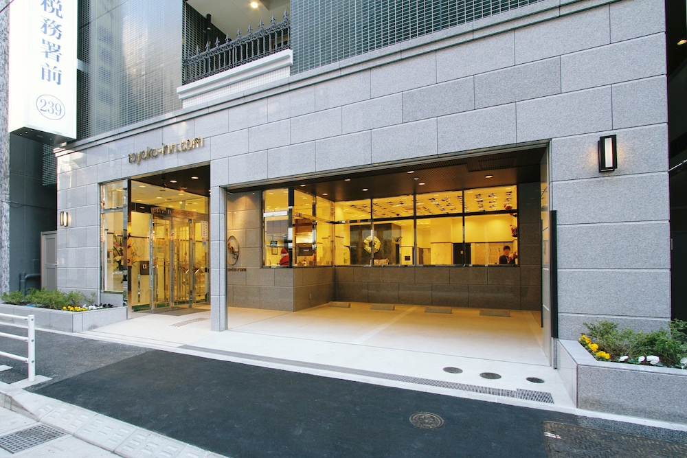 Toyoko Inn Nihonbashi Zeimusho Mae 10/50