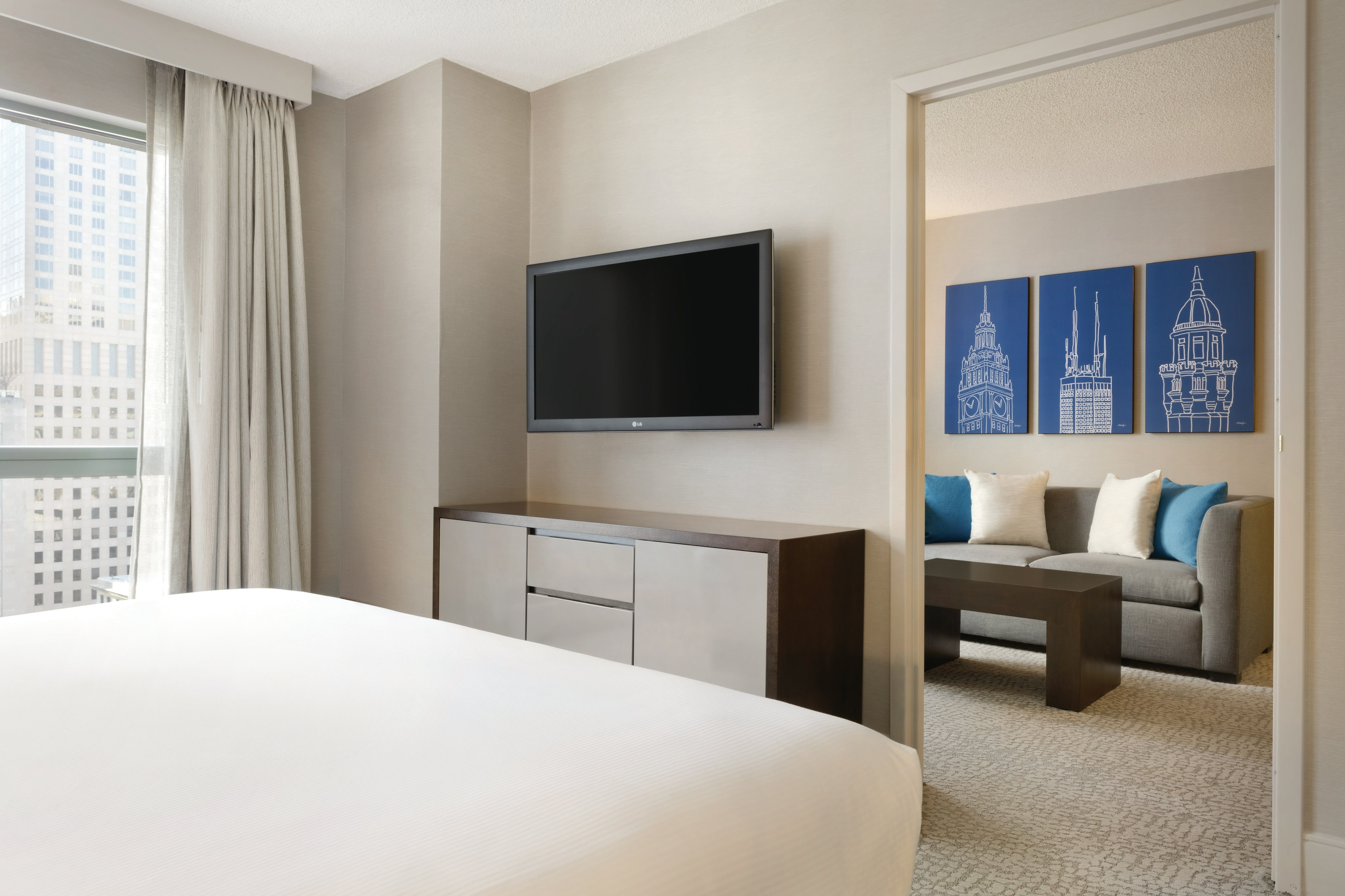 جناح بسرير كينج بغرفة نوم واحدة لذوي الإعاقة، Hilton Chicago Magnificent Mile Suites 2/3