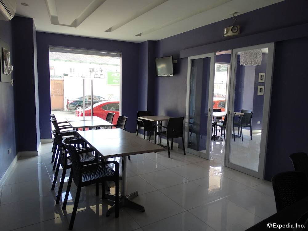 Leez Inn Malate 51/65