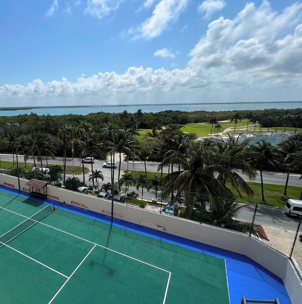GR Solaris Cancun All Inclusive 50/69