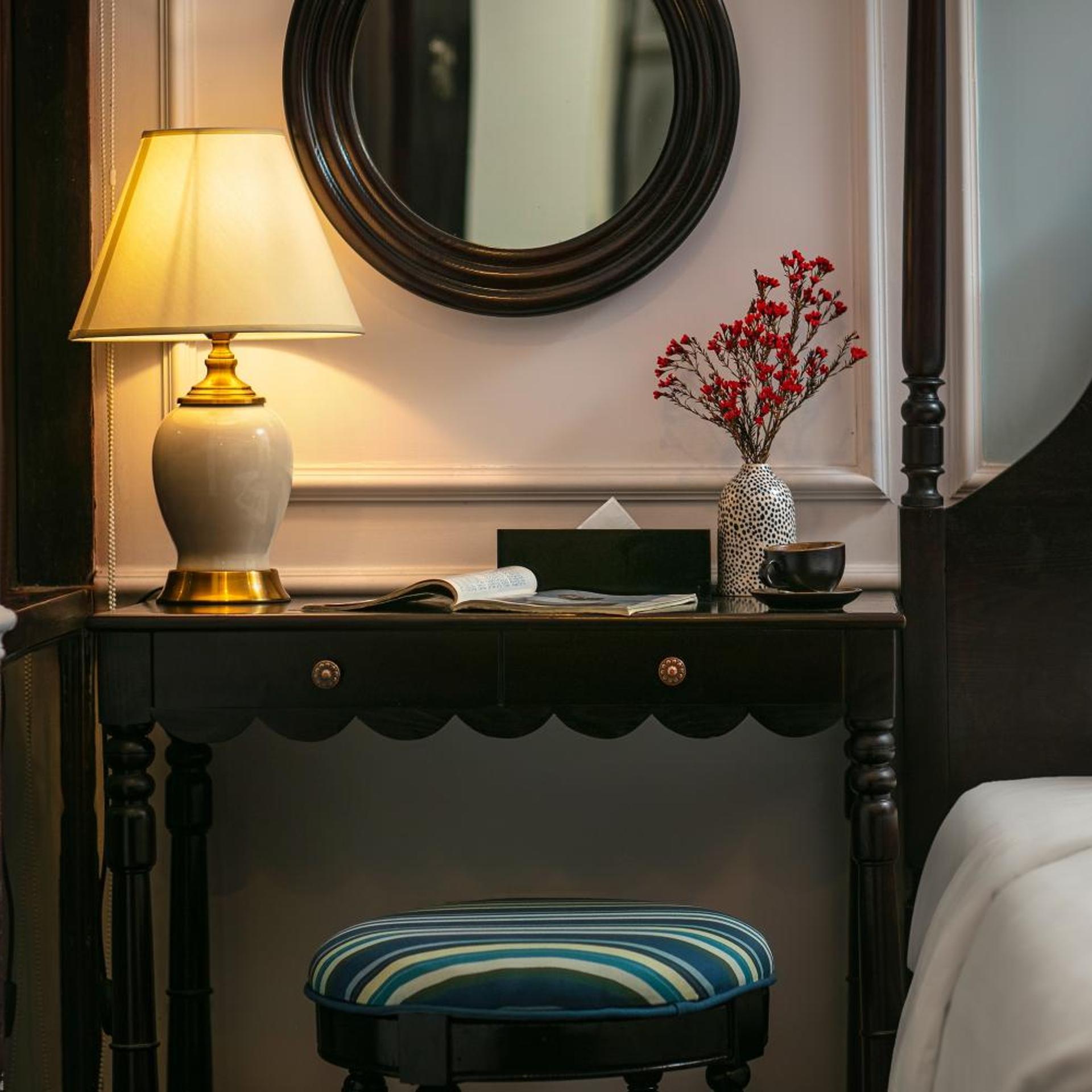Artisan Boutique Hotel 24/38