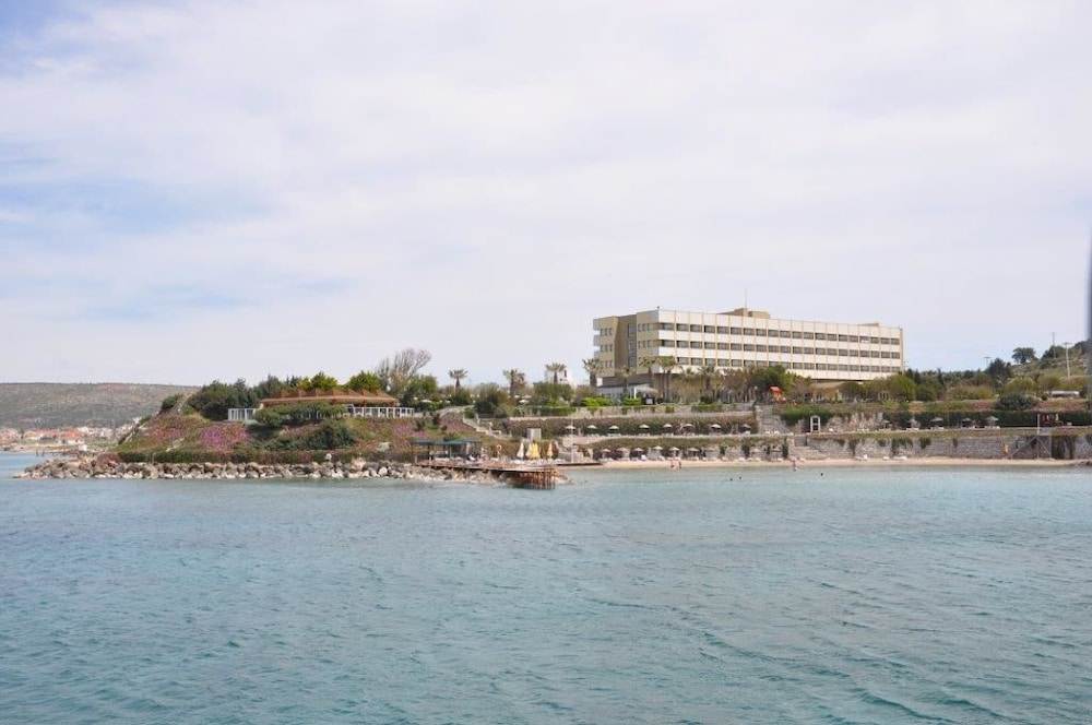 Babaylon Hotel 18/36