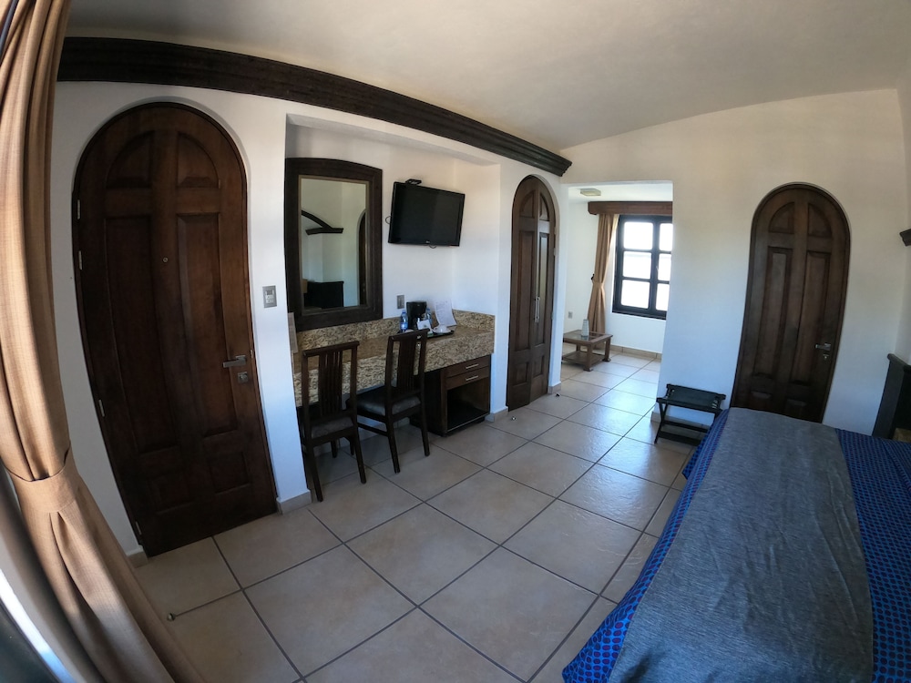 The Latit Hotel Queretaro 14/40