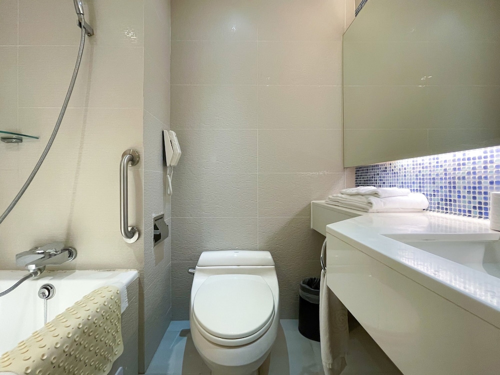 Guide Hotel Kaoshiung Liuhe 52/54