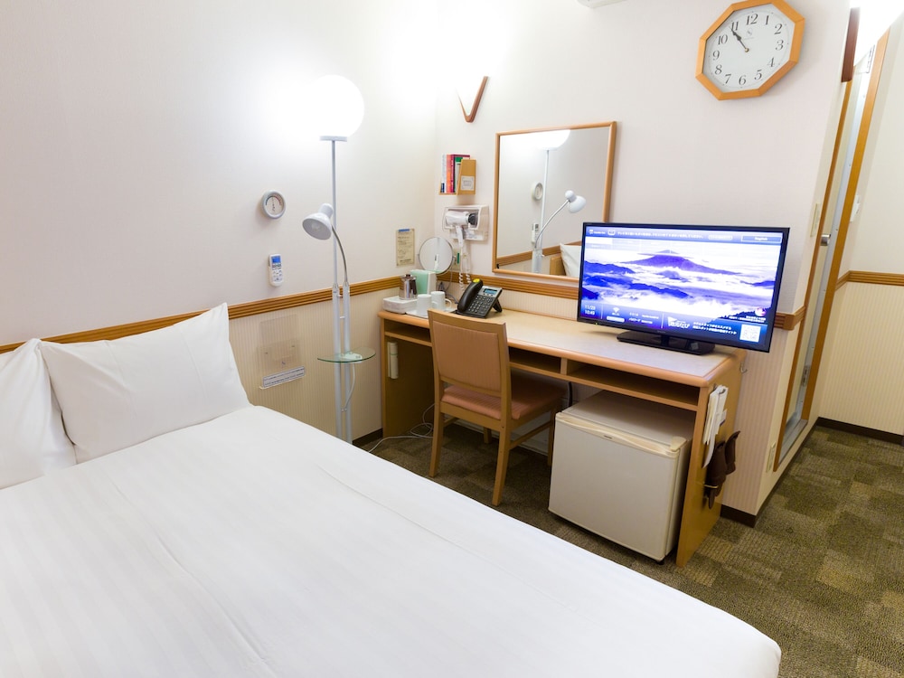 Toyoko Inn Kagoshima Chuo Eki Nishi Guchi 23/61