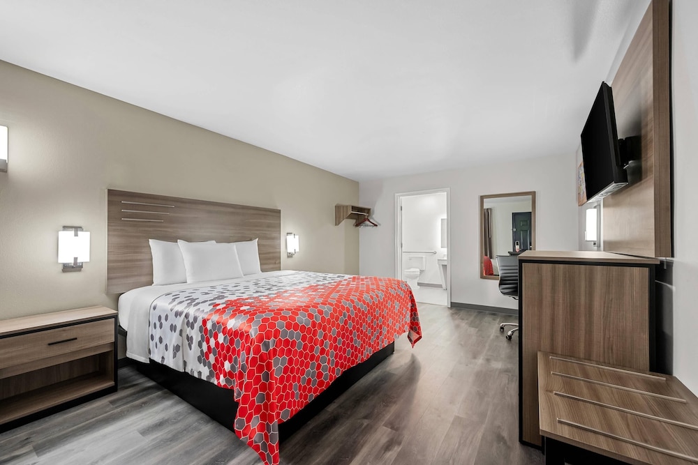 Econo Lodge Biloxi Beach 19/43