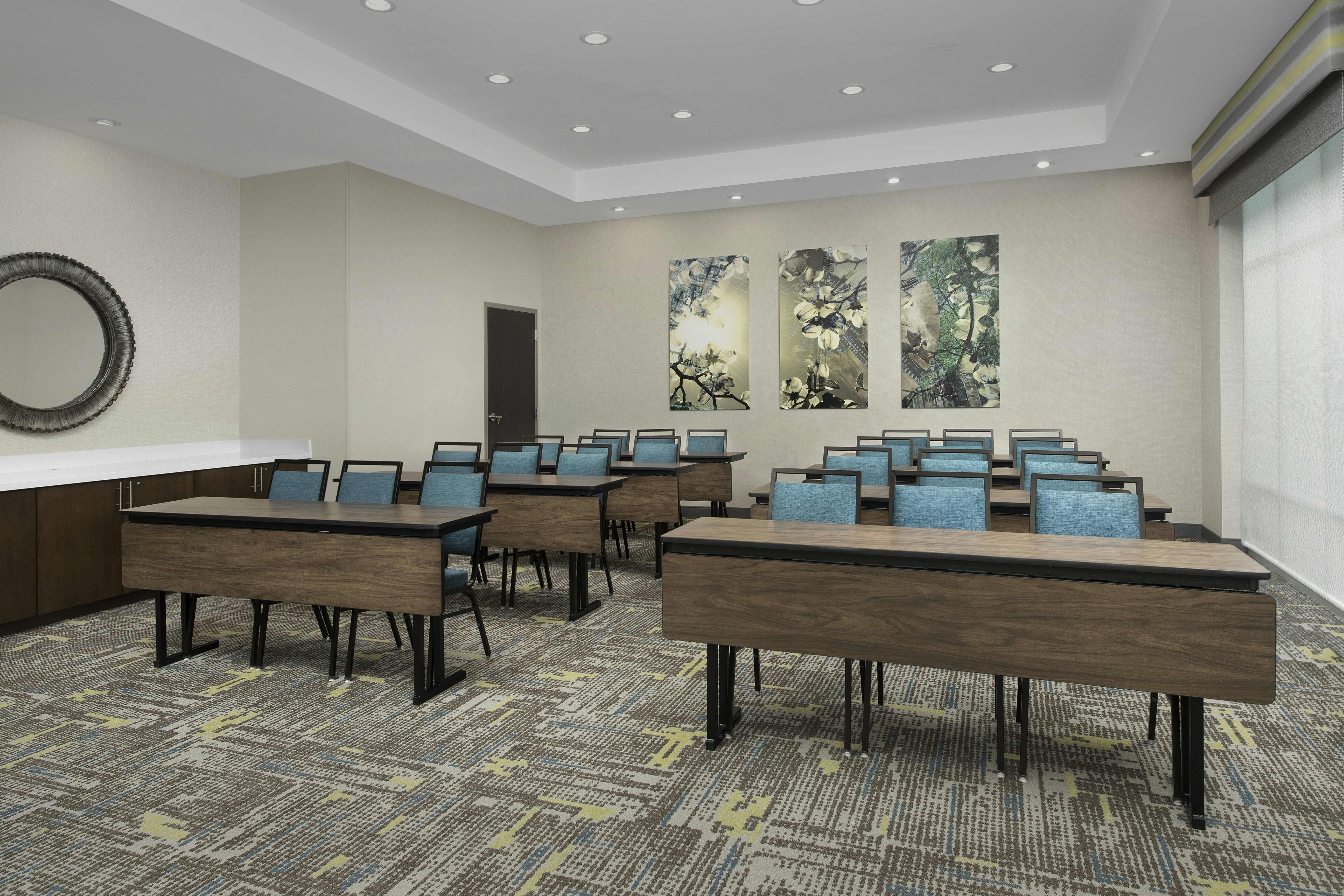 Hampton Inn Suites Charlotte Airport Lake Pointe 33/38