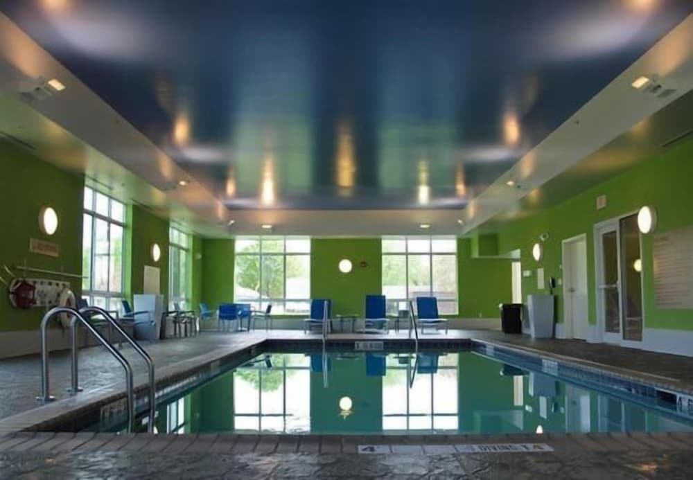 Towneplace Suites Vincennes 11/28