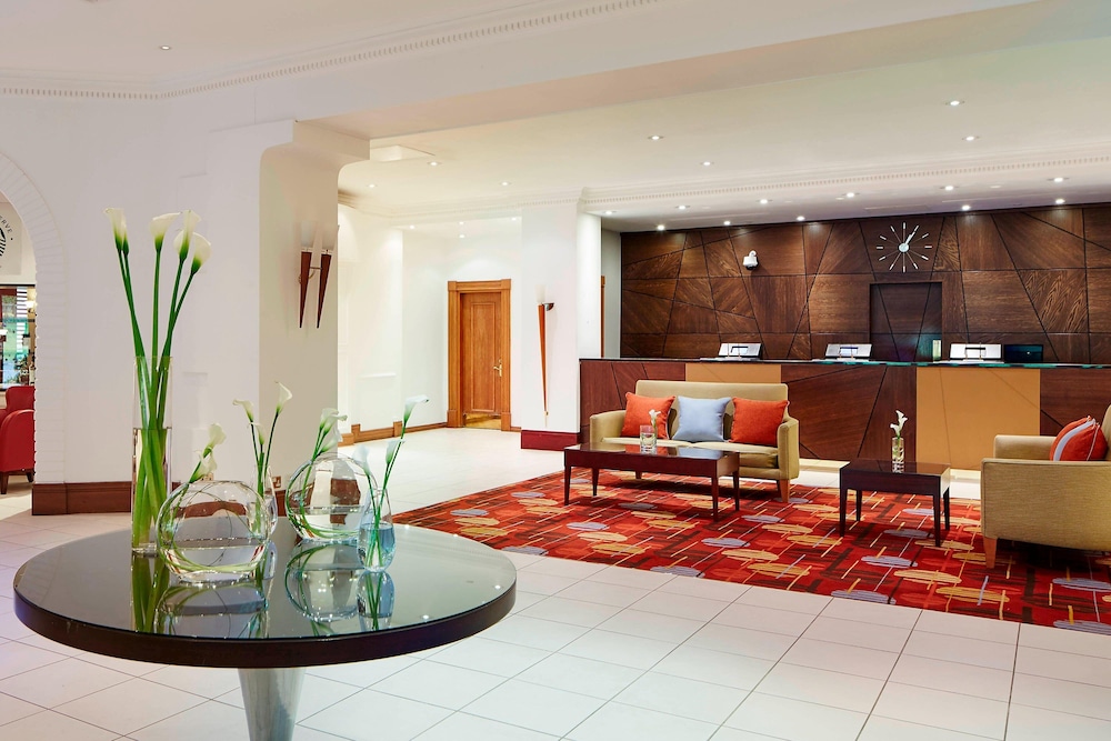 Delta Hotels by Marriott Swindon 30/33