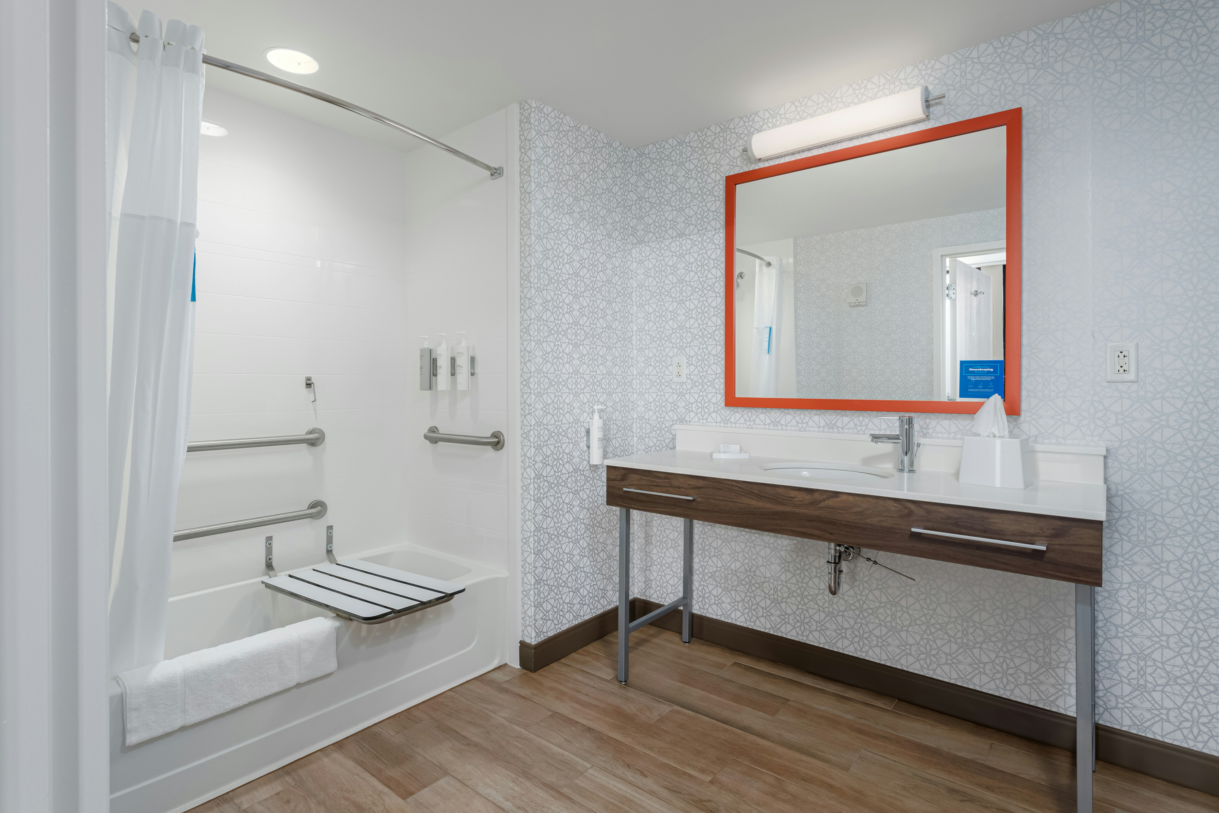 استوديو بسريرين كوين لذوي الإعاقة، Hampton Inn Suites Orange Beach Gulf Front 4/5